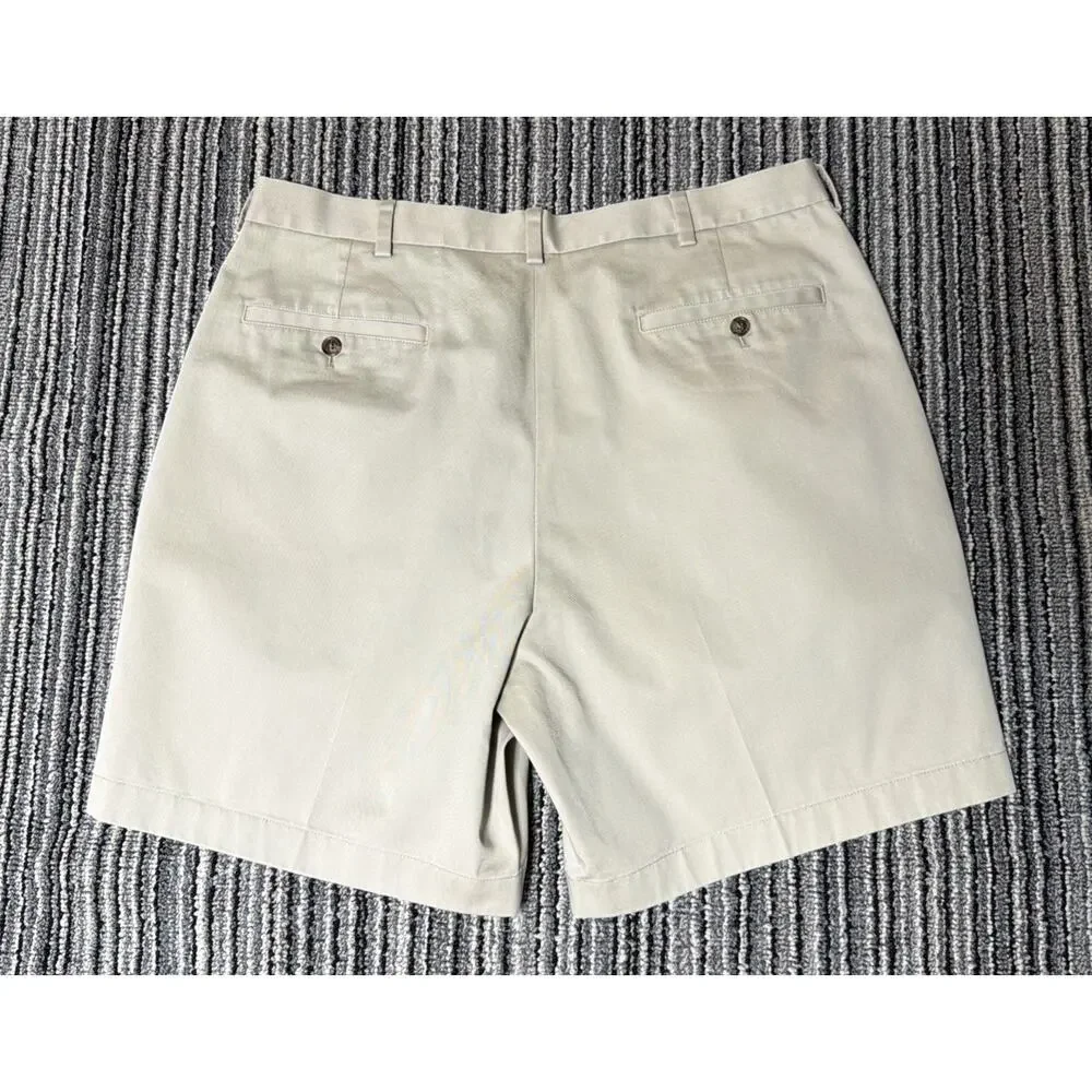 Brooks Brothers Advantage Shorts Pleated Chino Casual Khaki Beige Mens Size 38